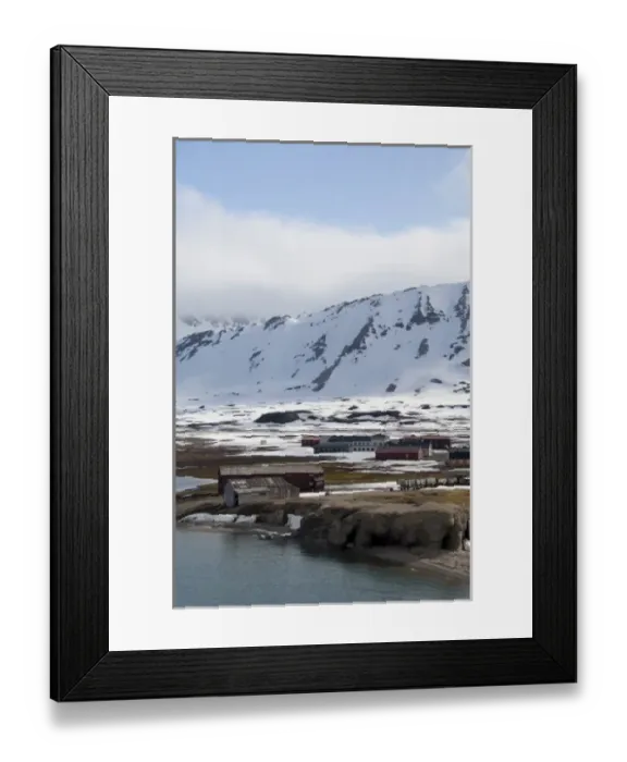 Framed Print : Norway, Arctic Circle, Svalbard Islands, Spitsbergen, Ny Alesund. Kongsfjorden (aka Kings Bay)
