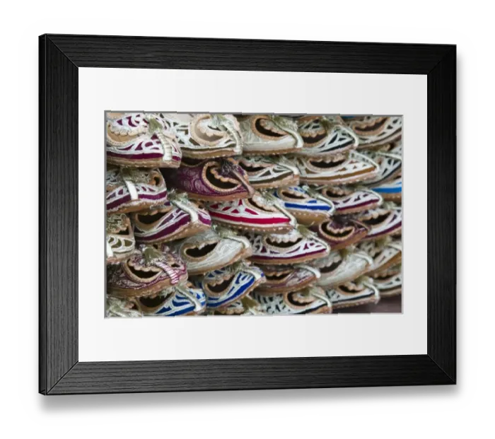 Framed Print : United Arab Emirates, Dubai, Bur Dubai. Bur Dubai Market- Arabian Slippers