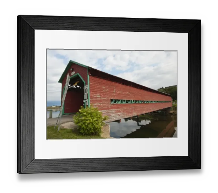 Framed Print : Quebec, Canada. Galipeault covered bridge in Grande Vall Framed Print : Quebec, Canada. Galipeault covered bridge in Grande Vall
