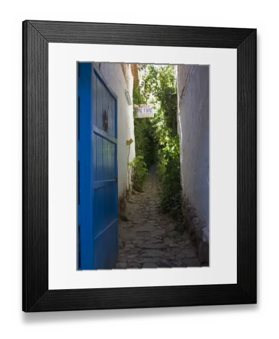 Framed Print : South America - Peru. Looking into residential walkway in Cusco Framed Print : South America - Peru. Looking into residential walkway in Cusco