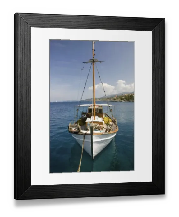 Framed Print : GREECE, Ionian Islands, ZAKYNTHOS, AGIOS NIKOLAOS: Boat Harbor  /  Small Fishing Boat