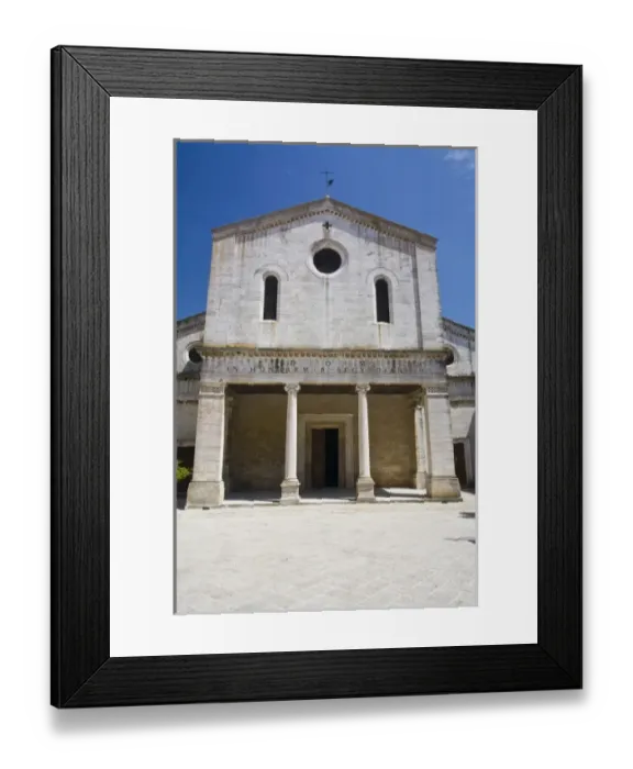 Framed Print : Italy, Chiusi, Duomo in Center of Chiusi Framed Print : Italy, Chiusi, Duomo in Center of Chiusi