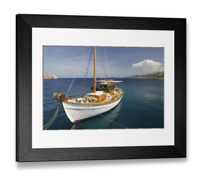 Framed Print : GREECE, Ionian Islands, ZAKYNTHOS, AGIOS NIKOLAOS: Boat Harbor  /  Small Fishing Boat