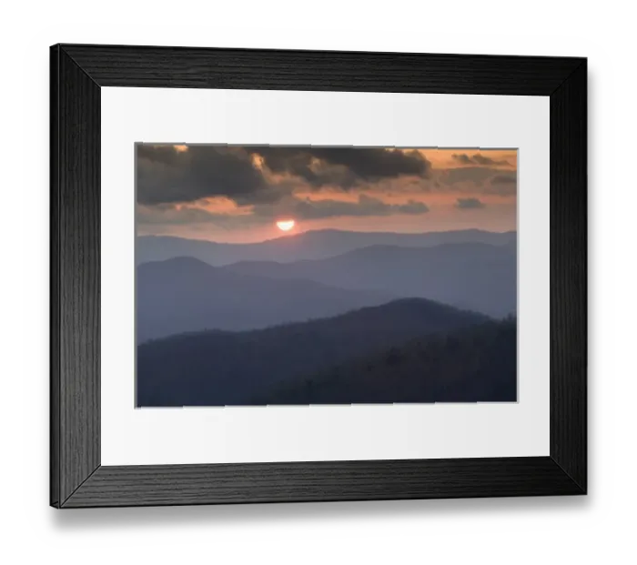 Framed Print : Sunset over the Smoky Mountains, Great Smoky Mountains National Park, Tenessee / North Carolina Framed Print : Sunset over the Smoky Mountains, Great Smoky Mountains National Park, Tenessee / North Carolina