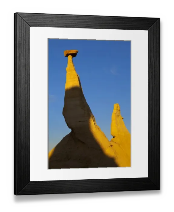 Framed Print : Hoodoos at first light in the Bisti Wilderness in San Juan County, New Mexico, USA
