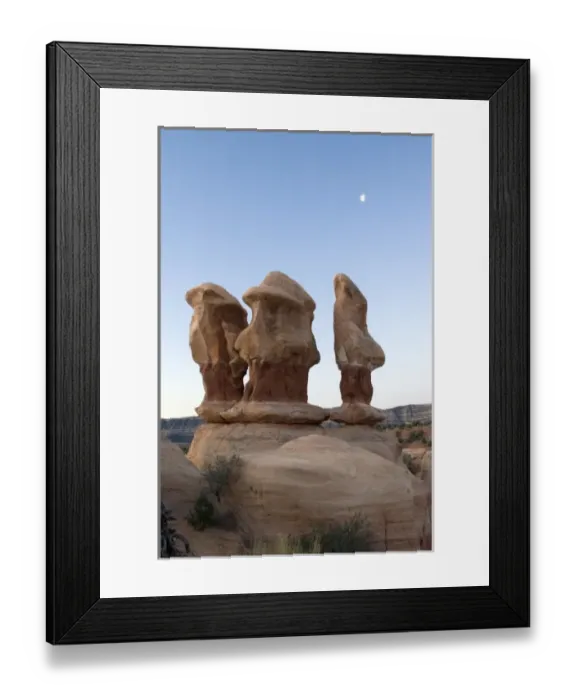 Framed Print : USA - Utah. Devils Garden off Hole-in-the-Rock Road in Grand Staircase - Escalante Framed Print : USA - Utah. Devils Garden off Hole-in-the-Rock Road in Grand Staircase - Escalante