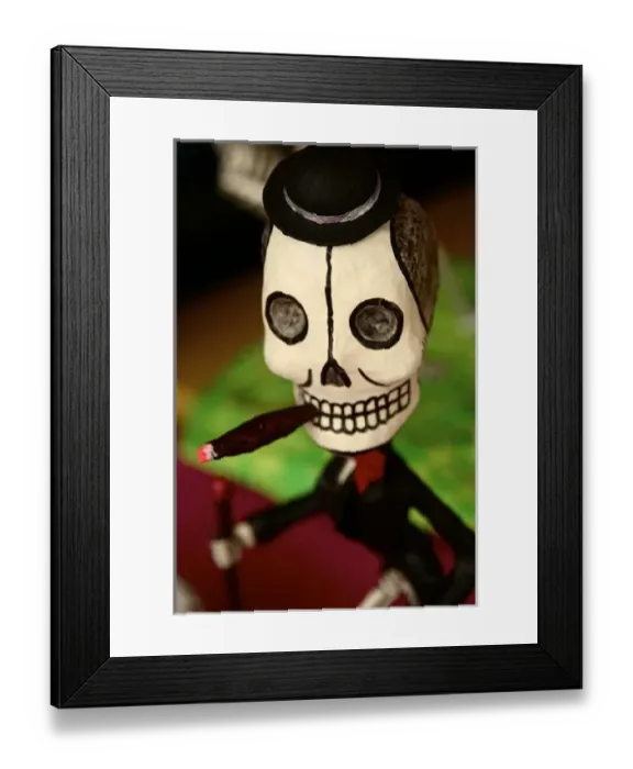 Framed Print : Santa Fe, New Mexico, USA. Paper mache Mexican Day of the Dead skeletons celebrate Framed Print : Santa Fe, New Mexico, USA. Paper mache Mexican Day of the Dead skeletons celebrate