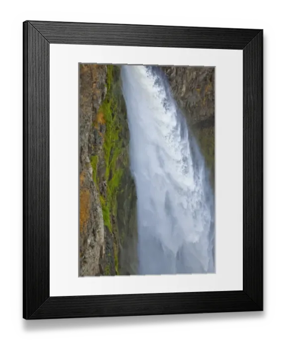 Framed Print : 200 foot high Palouse Falls State Park in Washington Framed Print : 200 foot high Palouse Falls State Park in Washington