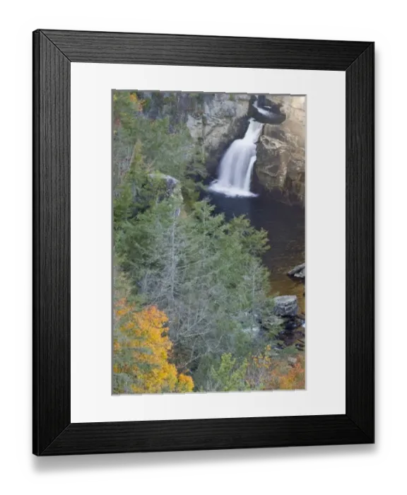 Framed Print : Linville Falls at the Blue Ridge Parkway in North Carolina Framed Print : Linville Falls at the Blue Ridge Parkway in North Carolina