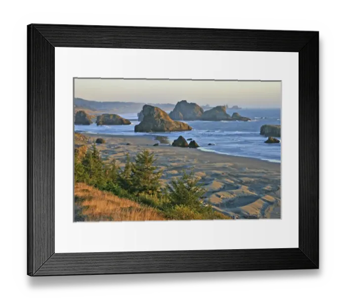 Framed Print : Rocky shoreline evening lighting near Gold Beach Oregon Framed Print : Rocky shoreline evening lighting near Gold Beach Oregon