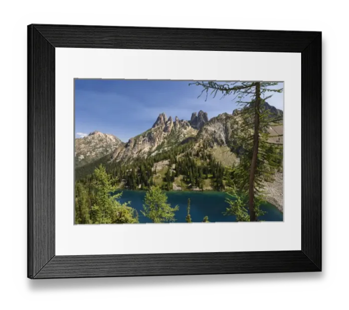 Framed Print : USA, Washington, Cascade Mountains, Wenatchee National Forest. View of Blue Lake