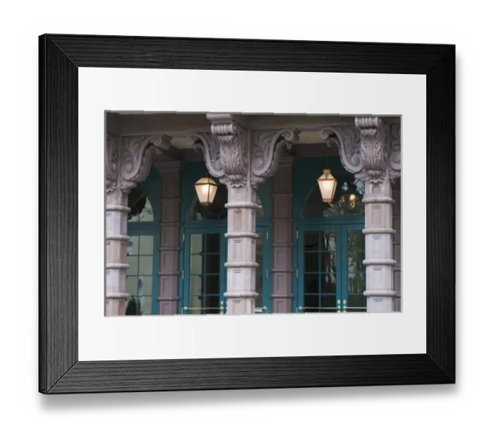Framed Print : Charleston, South Carolina, USA. Street lamps on the streets of Charleston