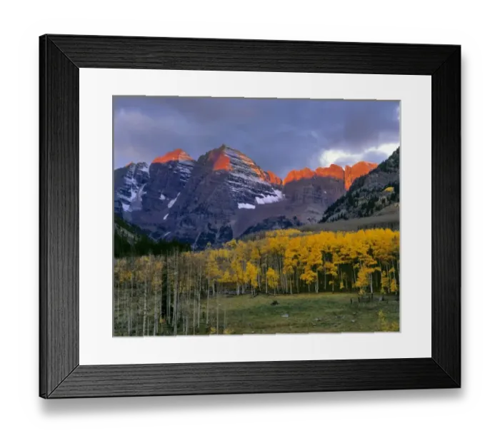 Framed Print : USA, Colorado, Maroon Bells. Sunrise paints pink the jagged mountain peaks at Maroon Bells Framed Print : USA, Colorado, Maroon Bells. Sunrise paints pink the jagged mountain peaks at Maroon Bells