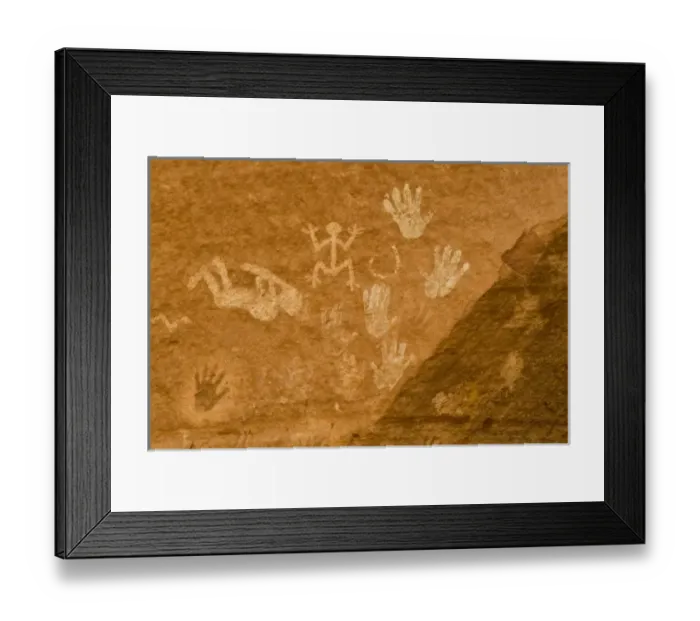Framed Print : Canyon de Chelly, Arizona, United States. Navajo Nation. Old petroglyphs and ruins Framed Print : Canyon de Chelly, Arizona, United States. Navajo Nation. Old petroglyphs and ruins