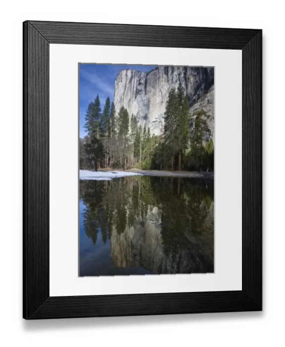 Framed Print : El Capitan reflected in a small lake in Yosemite valley - Yosemite National Park Framed Print : El Capitan reflected in a small lake in Yosemite valley - Yosemite National Park