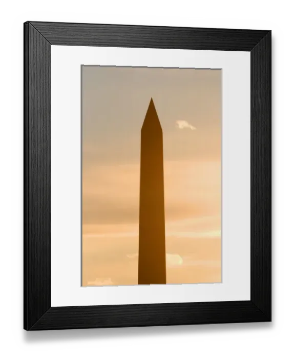 Framed Print : The Washington Monument at sunset in Washington, D. C Framed Print : The Washington Monument at sunset in Washington, D. C