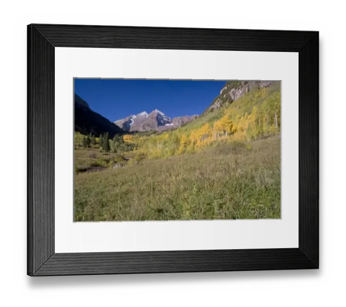 Framed Print : North America - USA - Colorado - Rocky Mountains - Maroon Bells near Aspen CO Framed Print : North America - USA - Colorado - Rocky Mountains - Maroon Bells near Aspen CO