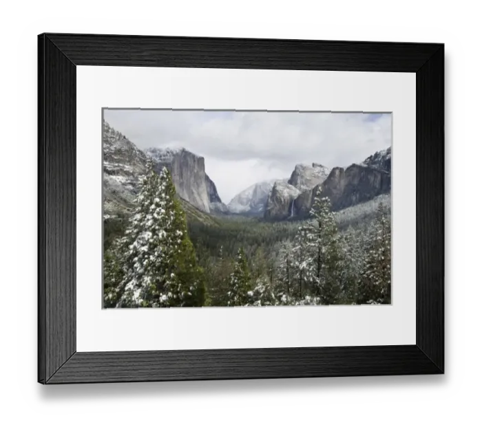 Framed Print : Yosemite valley in winter - Yosemite National Park, California Framed Print : Yosemite valley in winter - Yosemite National Park, California