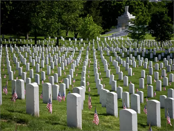 USA, VA, Arlington. Gravestones at Arlington National Cemetary