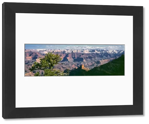USA, Arizona, Grand Canyon NP. The North Rim, almost 1000 feet higher, is seen from Yaki Point