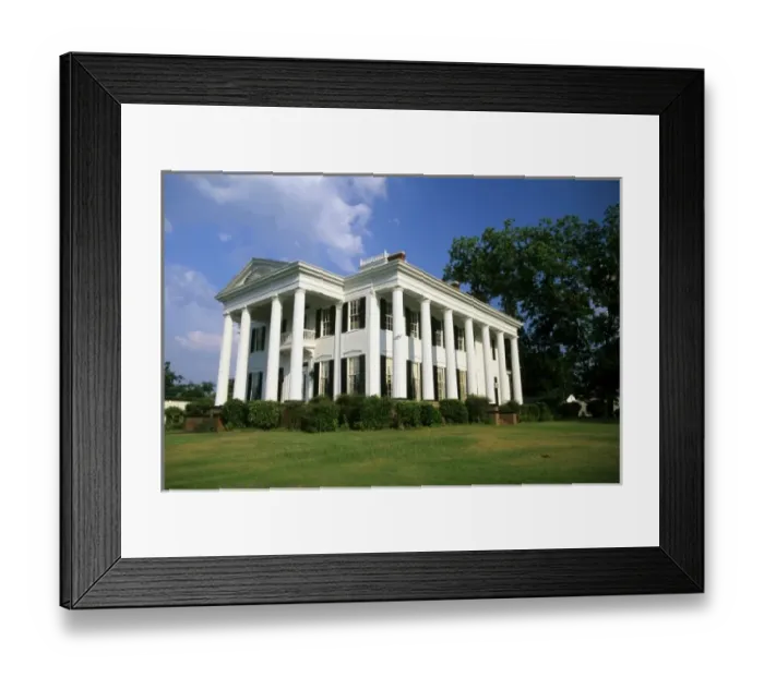 Framed Print : The Wynn House an Antebellum Mansion in Columbus, Georgia Framed Print : The Wynn House an Antebellum Mansion in Columbus, Georgia