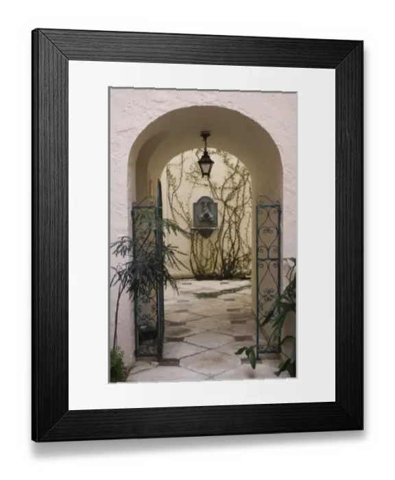 Framed Print : USA, Florida, Palm Beach: Worth Avenue, Via Mizner Alleyway, Passageway
