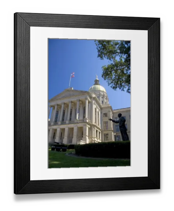 Framed Print : The Georgia State Capitol building in Atlanta Framed Print : The Georgia State Capitol building in Atlanta