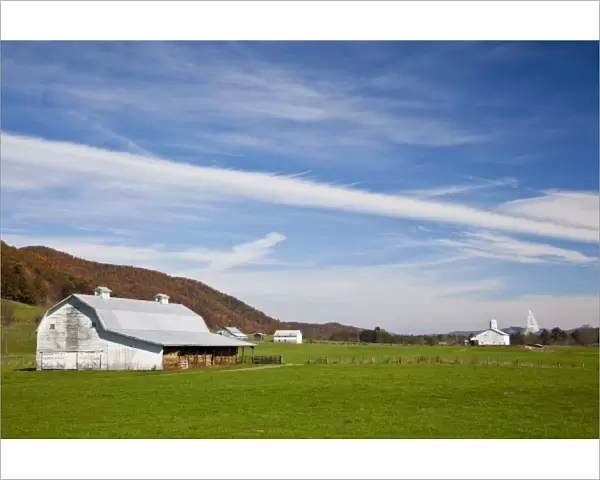 USA, West Virginia, Green Bank. Barn and National Radio Astronomy Observatory view