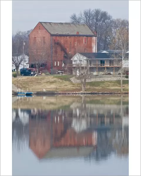 USA, OH, Belpre. Scenic reflection in Ohio River, Belpre, Ohio from Point Park Parkersburg