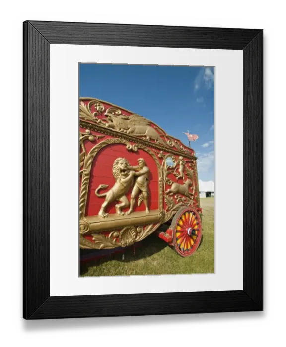Framed Print : Milwaukee, Wisconsin. Historic circus wagons at the annual Great CIrcus Parade Framed Print : Milwaukee, Wisconsin. Historic circus wagons at the annual Great CIrcus Parade