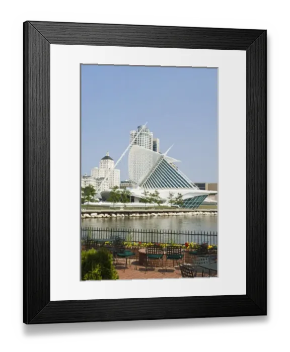 Framed Print : Milwaukee, Wisconsin. The Quadracci Pavilion of the Milwaukee Museum of Art