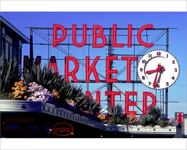 Morning at Seattles famed Pike Place Public Market
