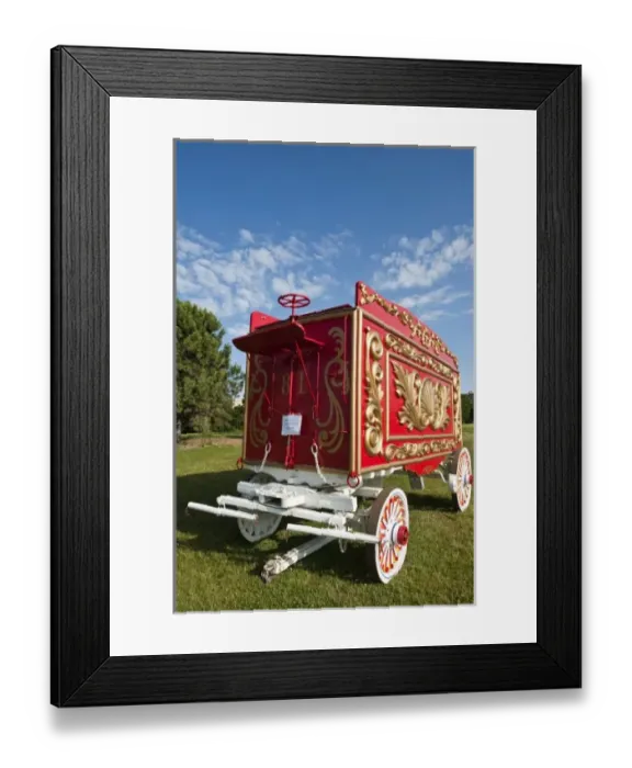 Framed Print : Milwaukee, Wisconsin. Historic circus wagons at the annual Great CIrcus Parade Framed Print : Milwaukee, Wisconsin. Historic circus wagons at the annual Great CIrcus Parade