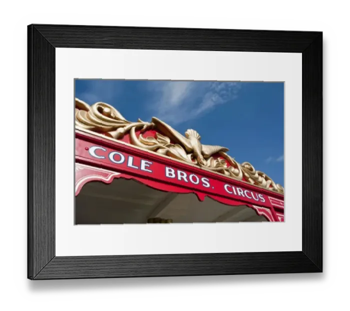 Framed Print : Milwaukee, Wisconsin. Historic circus wagons at the annual Great CIrcus Parade Framed Print : Milwaukee, Wisconsin. Historic circus wagons at the annual Great CIrcus Parade