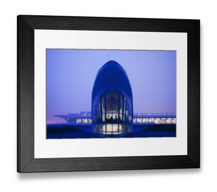 Framed Print : USA, Wisconsin, Milwaukee, Museum of Art building in thick fog on spring evening Framed Print : USA, Wisconsin, Milwaukee, Museum of Art building in thick fog on spring evening