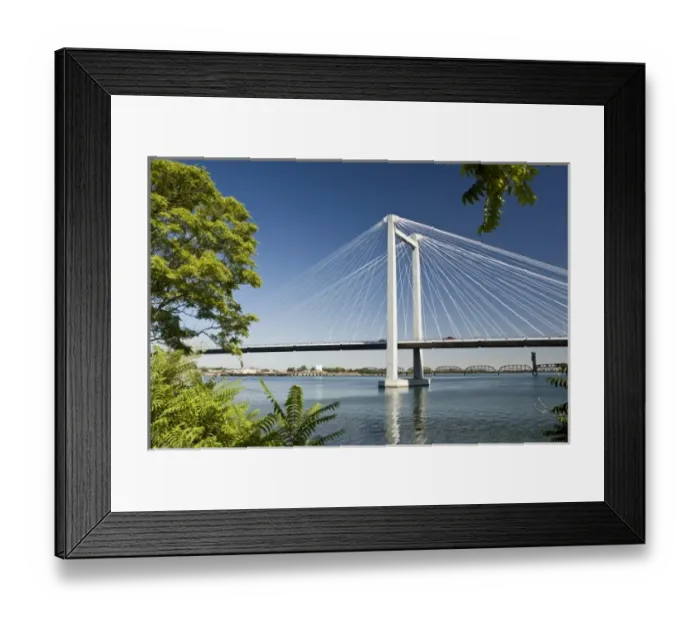 Framed Print : Cable Bridge crossing the Columbia River in Eastern Washington State. Near Kennewick