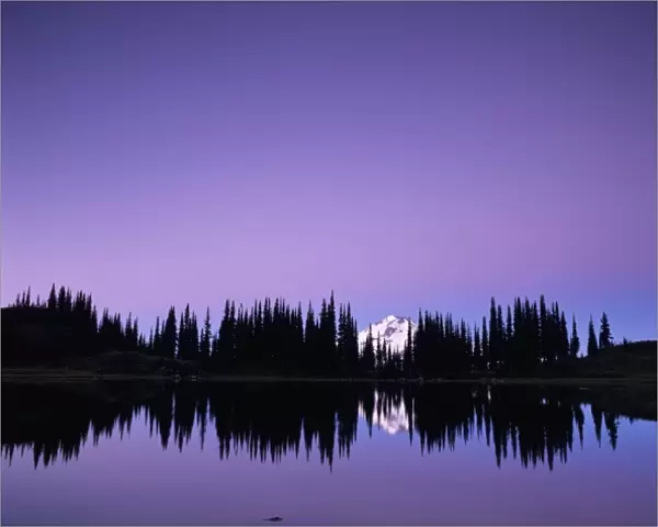WA, Glacier Peak Wilderness, Glacier Peak at Image Lake, at sunrise