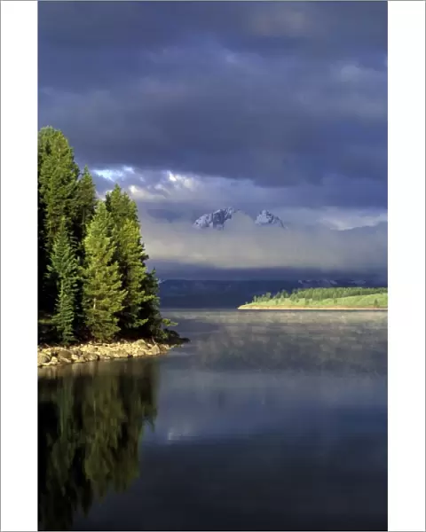 North America, United States, Wyoming, Grand Teton. Reflection on lake