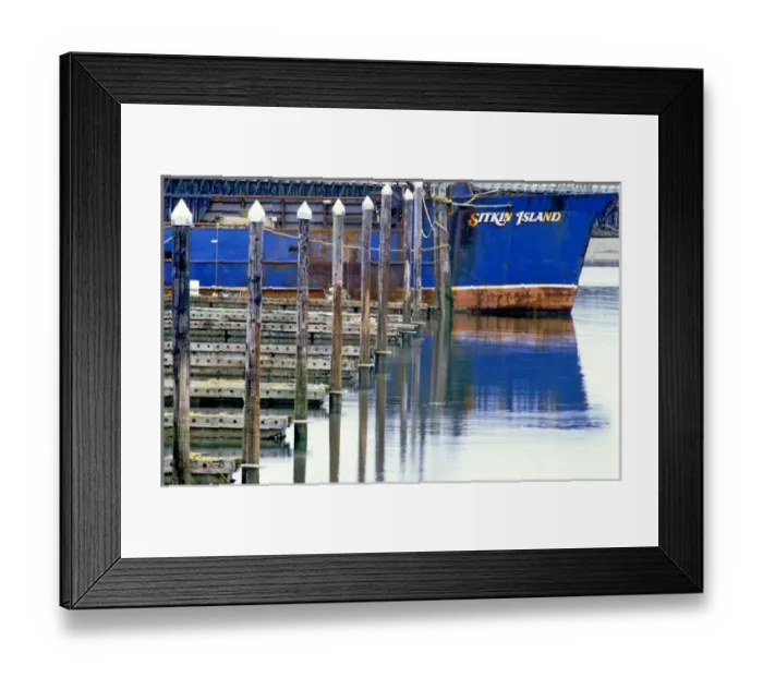 Framed Print : Fishing boat in harbor Framed Print : Fishing boat in harbor