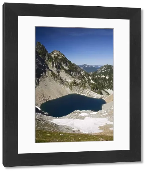 WA, Alpine Lakes Wilderness, Chair Peak Lake, view from Melakwa Pass