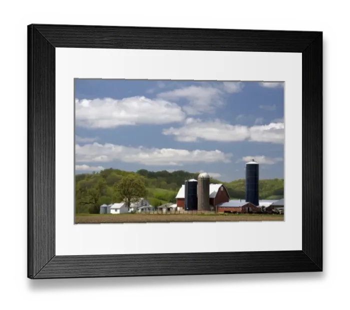 Framed Print : Red barn and grain silos on a farm in Manitowoc County, Wisconsin, USA Framed Print : Red barn and grain silos on a farm in Manitowoc County, Wisconsin, USA