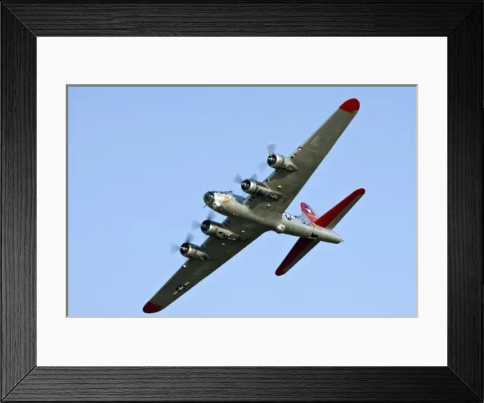 Framed Print : B-17G Flying Fortress Aluminum Overcoat at Oshkosh Ea Airshow 2006 Framed Print : B-17G Flying Fortress Aluminum Overcoat at Oshkosh Ea Airshow 2006