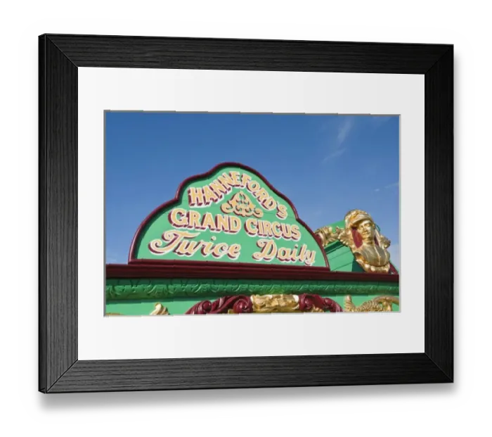 Framed Print : Milwaukee, Wisconsin. Historic circus wagons at the annual Great CIrcus Parade Framed Print : Milwaukee, Wisconsin. Historic circus wagons at the annual Great CIrcus Parade