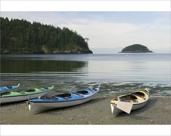 USA, WA, Pacific Northwest, Deception Pass State Park. Kayaks ready for a paddle