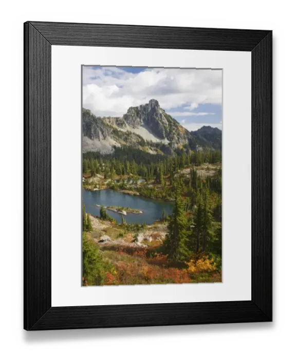 Framed Print : WA, Alpine Lakes Wilderness, Lila Lake in autumn Framed Print : WA, Alpine Lakes Wilderness, Lila Lake in autumn