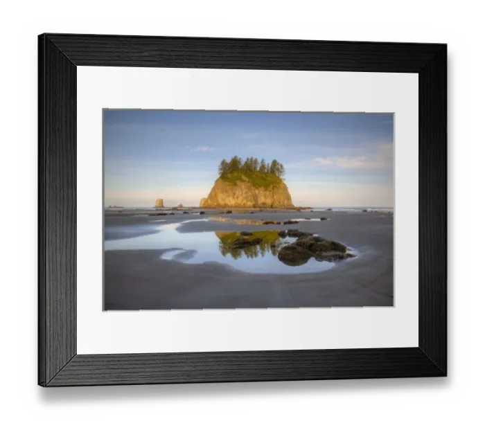 Framed Print : USA, Washington, Olympic National Park, Second Beach, Seastacks at low tide