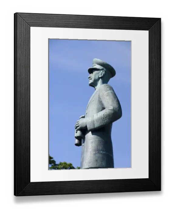 Framed Print : Norway, Bergen, Bergenhus Castle. Statue of King Haakon VII (Kong Haakon) Framed Print : Norway, Bergen, Bergenhus Castle. Statue of King Haakon VII (Kong Haakon)