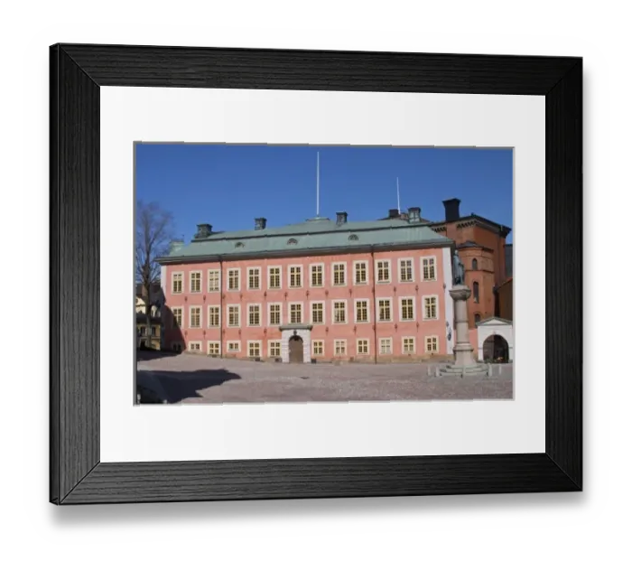 Framed Print : The red pink Stenbockska Palatset on Riddarholmen, seat of the Regeringsratten court Framed Print : The red pink Stenbockska Palatset on Riddarholmen, seat of the Regeringsratten court