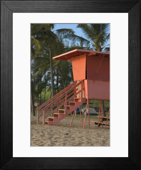 Framed Print : USA, Kauai, Salt Pond Beach Park, lifeguard station. (RF)