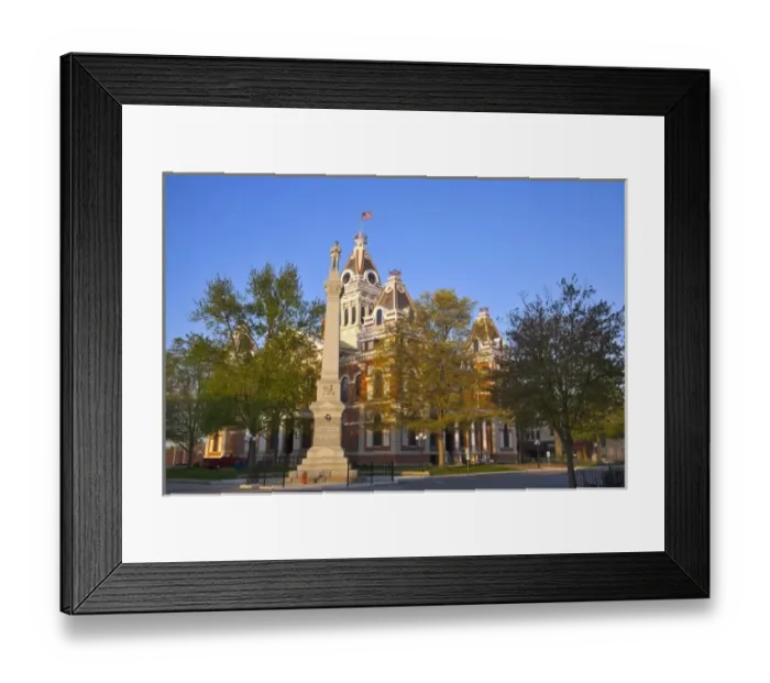 Framed Print : Livingston County Courthouse in Pontiac, Illinois, USA Framed Print : Livingston County Courthouse in Pontiac, Illinois, USA